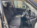 運転席からの視界も良くどなたがお乗りになられても運転しやすい車両です