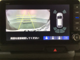 バックでの車庫入れも安心です! リアカメラが付いているバックモニター付のナビを装備しております。バンパーについているソナーや、操作線もついており距離感も画面から確認できます。