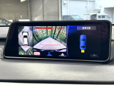 【パノラミックビューモニター】専用のカメラにより、上から見下ろしたような視点で360度クルマの周囲を確認することができます☆死角部分も確認しやすく、狭い場所での切り返しや駐車もスムーズに行えます。