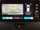 バックでの車庫入れも安心です! リアカメラが付いているバックモニター付のナビを装備しております。バンパーについているソナーや、操作線もついており距離感も画面から確認できます。