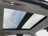 【サンルーフ付き】サンルーフがついておりますので、ドライブがより楽しめるのはもちろん、喫煙される方にも重要な装備です。