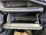 グローブボックスの収納もバッチリ