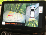 【パノラミックビューモニター】専用のカメラにより、上から見下ろしたような視点で360度クルマの周囲を確認することができます☆死角部分も確認しやすく、狭い場所での切り返しや駐車もスムーズに行えます。