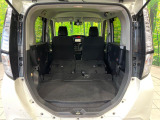 後席を格納すると、これだけの広さが!シーンに合わせたシートアレンジで、大きな荷物も積むことが出来ます♪