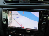 日産純正の地デジ対応ナビゲーションが装着されてます。