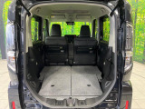 普段のお買い物や通勤、送迎等に十分な荷室スペースを確保しております。セカンドシートを倒すと、大きな荷物の積載も可能です♪