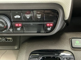 運転席/助手席シートヒーターで寒い日もすぐに温かくなり快適に過ごせます。2段階の温度調整が可能です