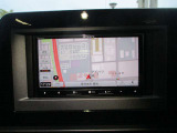 ■社外パイオニア製カロッツエリアメモリーナビ(AVIC-RZ122-B1)付き!どこに行くにもあると便利なカーナビ付きです!