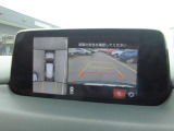 360&deg;ビューモニターを搭載しています。コーナーセンサーと合せてお使いいただくことで、安全、安心にお車の取り回しを行っていただけます。