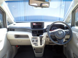 インパネ画像になります。車内は専門業者にて室内クリーニング施工済みなので、大変清潔です。
