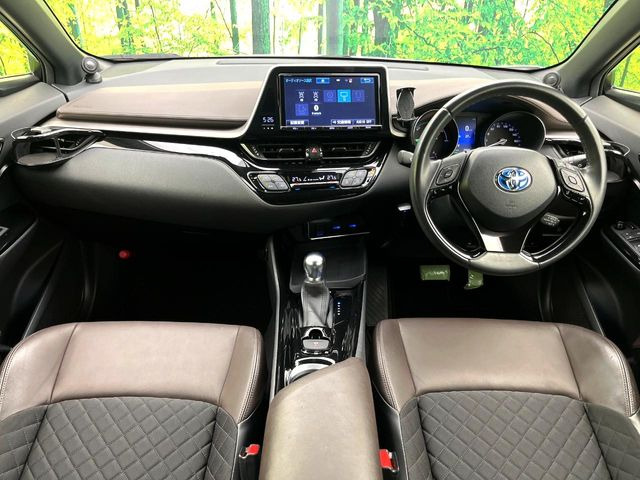 トヨタ C-HR G の中古車詳細 (77,919km, ブラック×ホワイトパール