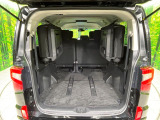 後席を格納すると、これだけの広さが!シーンに合わせたシートアレンジで、大きな荷物も積むことが出来ます♪
