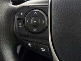 ステアリングスイッチ装備!運転しながら手元でオーディオの操作などができます。