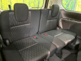 3列目シートはもちろん状態良好☆大人でもゆったりと座って頂けますので、大人数でのお出かけもラクラクです♪ご家族で、気の知れた仲間で、ドライブに行くのが楽しみですね♪