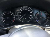 中央には見やすいスピードメーター☆現在の走行距離ご確認下さい☆
