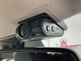 【日産オリジナルドライブレコーダー(フロント+室内)】車室内カメラで車内および車側面を撮影。走行中の幅寄せ対策や後方撮影にも対応しております。
