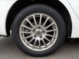 社外16インチアルミホイールに、195/60R16タイヤを装着しております。