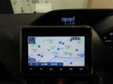 トヨタ純正ナビ装備!地図描写は文字も道もクリアで見やすく、滑らかに表示します。これさえあればもう道に迷わないですみますね♪フルセグで地上波デジタル放送TVもバッチリ綺麗に見れちゃいます♪