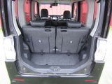 広々、開口部で大きな荷室、お荷物もたくさん載せる事が出来ます。旅行、お仕事にお役に立ちます。