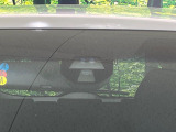 【シティブレーキアクティブシステム】低速走行中に前方の車両等を認識し、衝突しそうな時は警報とブレーキで衝突回避と被害軽減をアシスト。より安全にドライブをお楽しみいただけます。