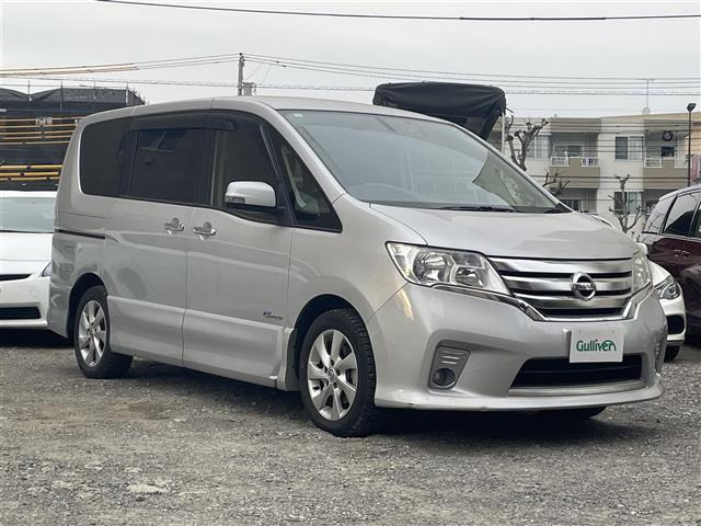 セレナ 2.0 ハイウェイスター S-HYBRID 修復歴無し