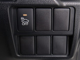 ★使いやすさや安全性を追求したステアリング周り!高級車ゆえにスイッチ類が多いのも特徴ですね!考え尽くされた配置ですぐに使いこなす事が出来ますのでご安心下さい!是非、体感してみて下さい!!
