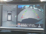 『上から丸見え』のアラウンドビューモニター搭載!車を上から見下ろした状態がナビ画面に映し出されるので、前後・左右の障害物を確認でき、安心・安全です♪一度使用すると、手放せなくなる装備です!