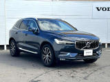 北欧流のラグジュアリーを体現したXC60。伝統的なスカンジナビアン・デザインを継承しながら、躍動感にあふれ優雅な雰囲気を身にまとう、新しい潮流を具現化したスタイリングです。