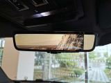 【クリアサイトインテリアリアビューミラー￥119,000】カメラモードに切り替えが可能です。もちろん普通のルームミラーとしてもお使いいただけます。