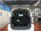 ラゲッジスペースは、日常において充分な広さを確保☆開口部も広く、積み下ろしもラクラクです♪♪