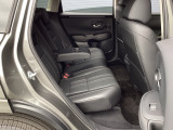 ☆後部座席☆後席も広いスペースでひざ周りラクラク♪長時間のっても快適ですね♪