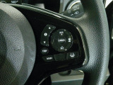 ハンドル右側にはクルーズコントロールのスイッチが装備され運転中の操作も安心して行えます!