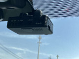 ◆ドライブレコーダー◆万一、事故に遭遇した時など、品質の高い映像と音声で運転の記録をしてくれます。
