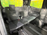 3列目シートはもちろん状態良好☆大人でもゆったりと座って頂けますので、大人数でのお出かけもラクラクです♪ご家族で、気の知れた仲間で、ドライブに行くのが楽しみですね♪