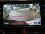 バックガイドモニターで、後方を確認しながら安心して駐車することができます。運転初心者も熟練者も必須の機能ですよ!