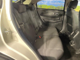 後部座席も気になるようなキズ・汚れやへたり等、大きなダメージはなく、良好な状態です。