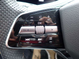 ステアリングスイッチが装備されておりステアリングから手を離す事無くオーディオ類の操作が可能ですので非常に便利です♪