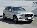 北欧流のラグジュアリーを体現したXC60。伝統的なスカンジナビアン・デザインを継承しながら、躍動感にあふれ優雅な雰囲気を身にまとう、新しい潮流を具現化したスタイリングです。