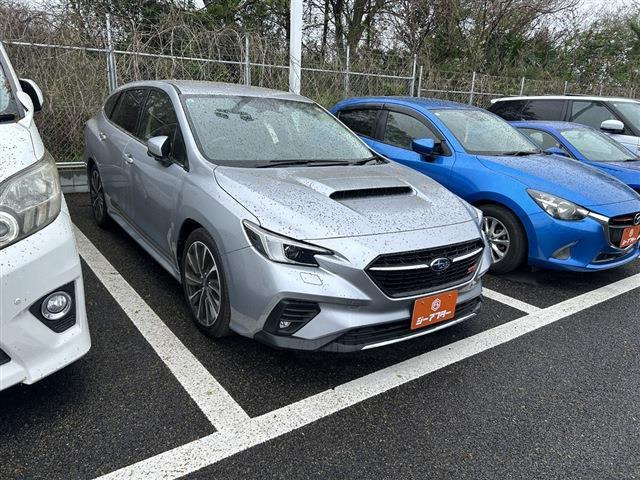 レヴォーグ 1.8 STI スポーツ EX 4WD 禁煙車 STI専用赤革シート