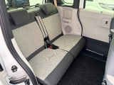 2列目シートです。十分な広さが確保されております!!