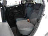 【セカンドシート】ゆったり快適に座っていただけますので、楽しくドライブに参加できます。