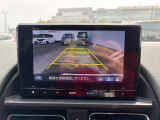 バックでの駐車が苦手な方や運転にあまり自信のない方でも後方の視界をしっかりサポート。安心して車庫入れが出来るバックカメラを装備しています!
