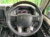 ステアリングも使用感が少なく、きれいな状態となっております♪