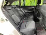 後部座席も気になるようなキズ・汚れやへたり等、大きなダメージはなく、良好な状態です。