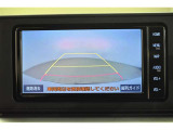 バックガイドモニターで、後方を確認しながら安心して駐車することができます。運転初心者も熟練者も必須の機能ですよ!