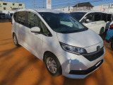 右前からの画像です!お車の事でしたらお任せ下さい!