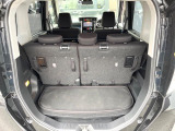 普段のお買い物や通勤、送迎等に十分な荷室スペースを確保しております。セカンドシートを倒すと、大きな荷物の積載も可能です♪