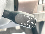 【クルーズコントロール】高速道路もラクラク走行。アクセルを離しても一定速度で走行ができ、長距離運転時の負担を軽減!加速・減速も簡単なスイッチ操作で調整できます。