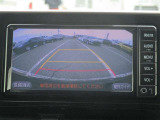 バックカメラ付き♪車庫入れ、バックでの駐車時に後方が見える事での安心感は大きいです☆一度装備したら外せなくなるアイテムです♪