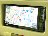 【フルセグTV付ナビゲーション】使いやすいナビで目的地までしっかり案内してくれます。各種オーディオ再生機能も充実しており、お車の運転がさらに楽しくなります!!